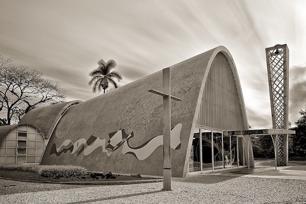 A Riqueza Arquitetônica de Belo Horizonte: descubra os espaços renomados criados por Oscar Niemeyer e outros arquitetos! A Riqueza Arquitetônica de Belo Horizonte: descubra os espaços renomados criados por Oscar Niemeyer e outros arquitetos!